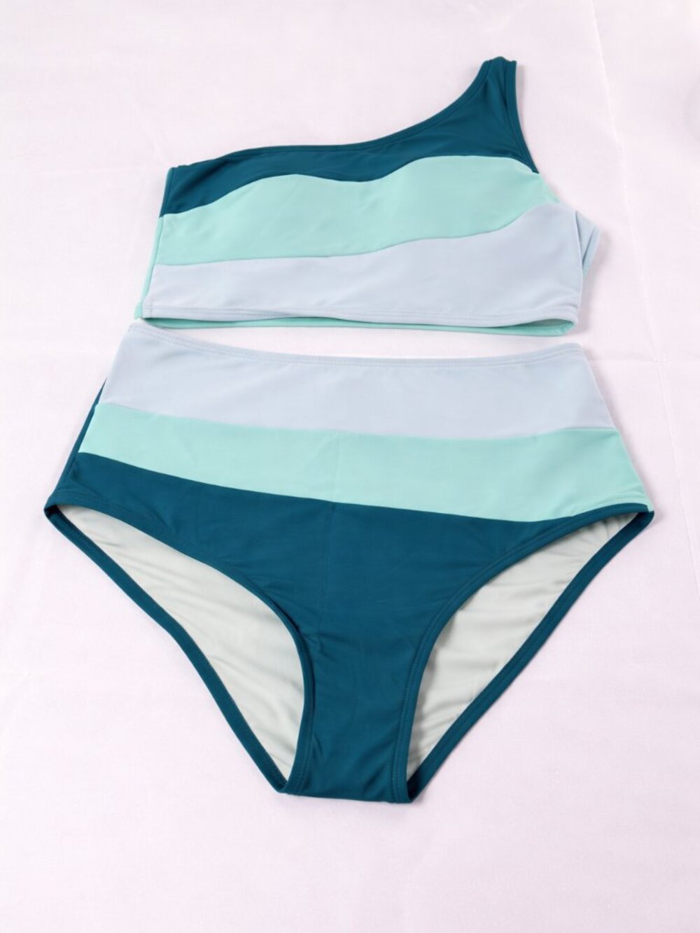 Cupshe Women's Color Block One Shoulder Cutout One-piece Swimsuit Size M, NWT